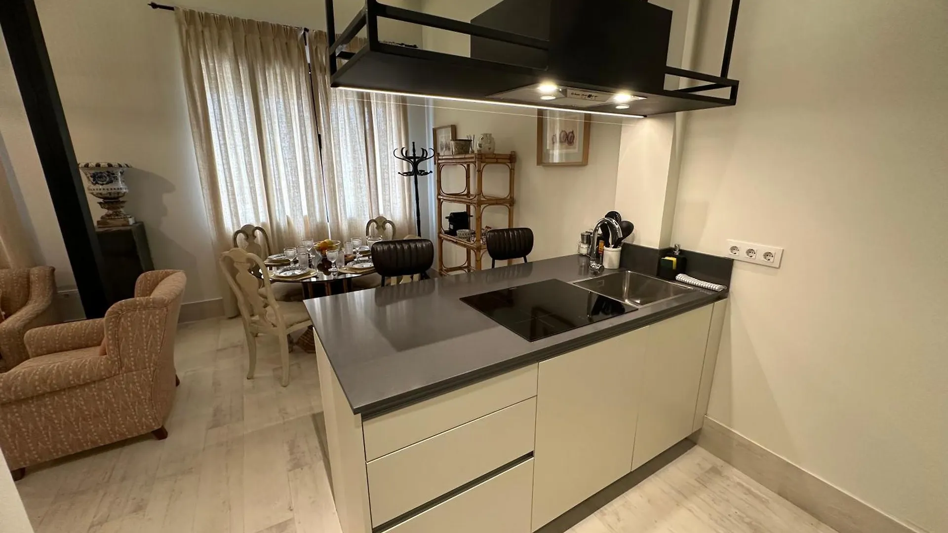 Ohliving Teatinos Bajo B Apartment Seville